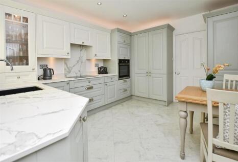 2 Chestnut Avenue, Hedon