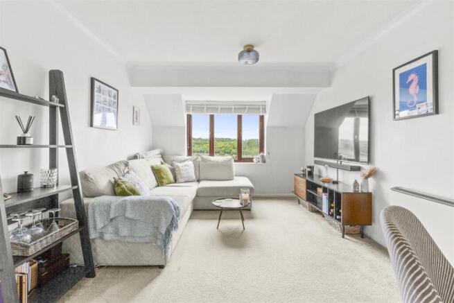 36 Windrush Court, HP13 7UL-3.jpg