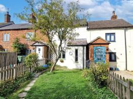 Centre Cottage, Main Street, Buckingham MK18 4EP