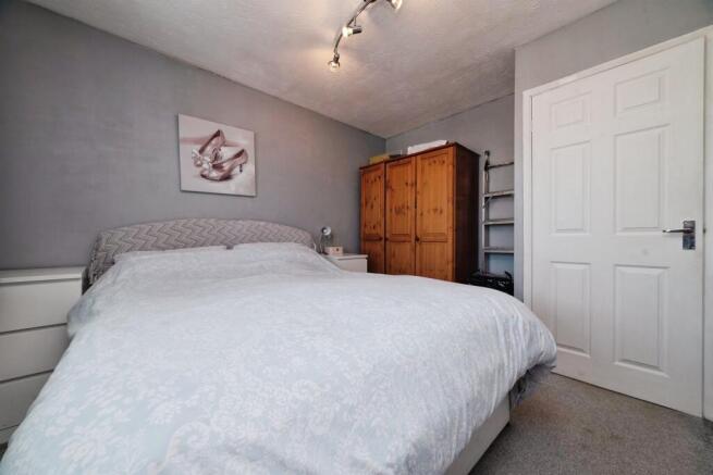 2 bed Semi-Detached for sale Image 9