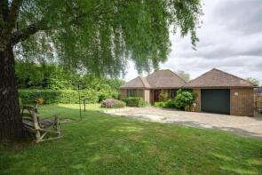 Cornerfield, Dixter Lane, Northiam TN31 6PR