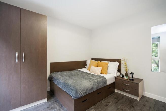 Studio to rent Image 11