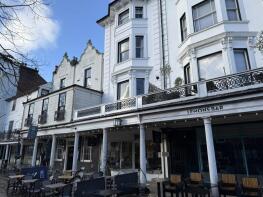 Flat 2, 42 Winslade House, The Pantiles, Tunbridge Wells TN2 5TN