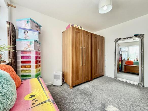 Bedroom  2.jpeg