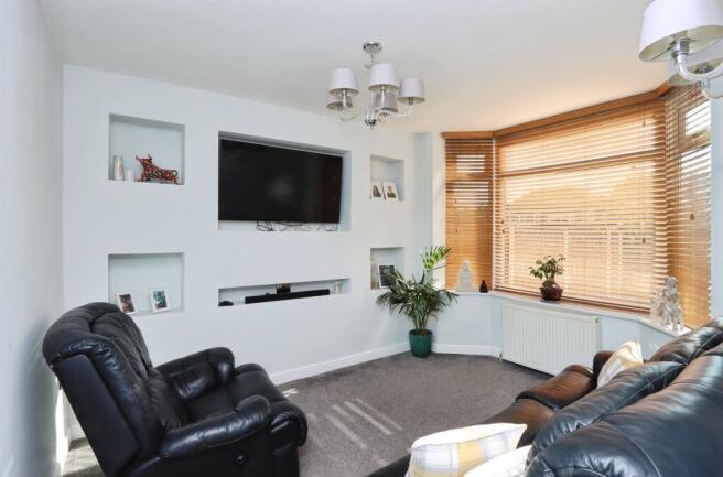 3 bed Semi-Detached for sale Image 5
