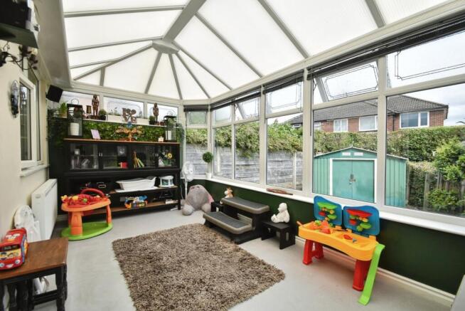 3 bed Bungalow for sale Image 6