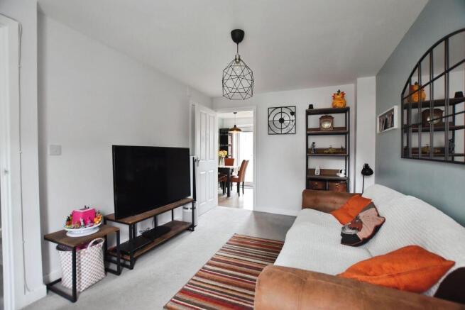 Chicheley Lane, Salisbury          ***SHARED OWNERSHIP*** photo 4