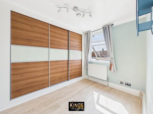 4 bed Terraced for sale Image 9