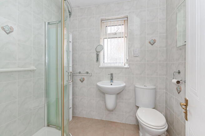 2 bed Semi-Detached Bungalow for sale Image 9