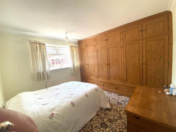 Bedroom 1 (Double)
