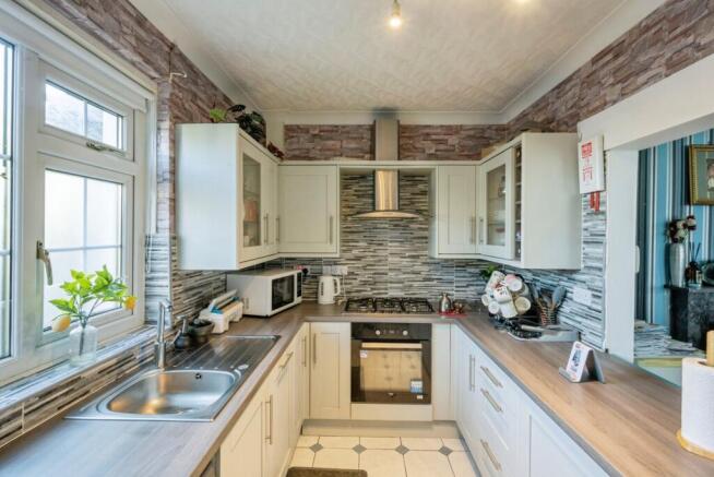 3 bed End of Terrace for sale Image 9