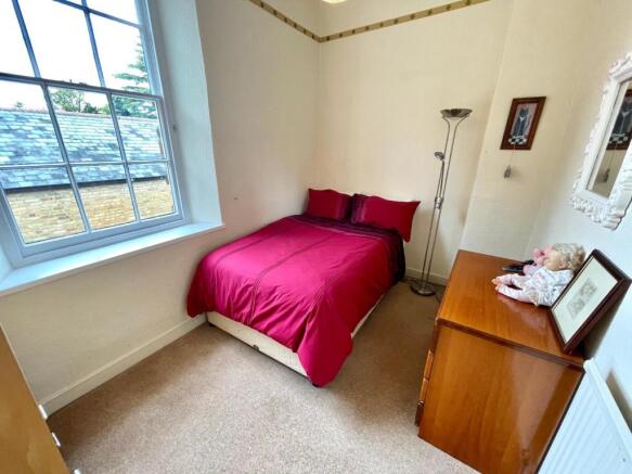 Bed 3.jpg