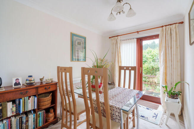 Living / Dining R...