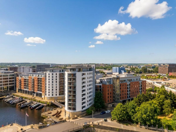 2 bed Penthouse for sale Image 10