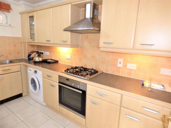 Fitted Kitchen-Breakfast Room