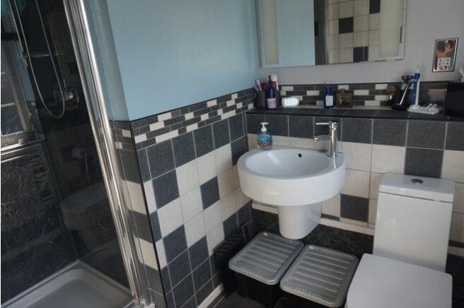 Master En-suite