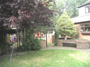 SECLUDED REAR GARDEN