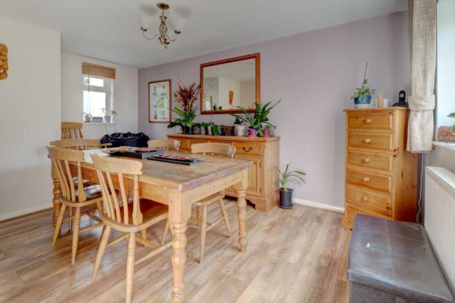 Dining room.jpg