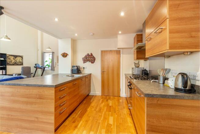 Kitchen-4 8.jpg