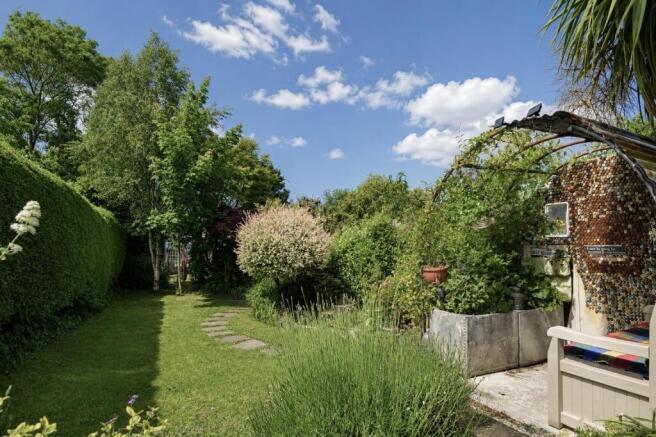 Large Rear Garden * Shanklin photo 4