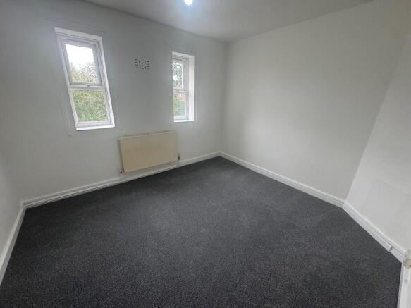 1 bed Flat to rent Image 6