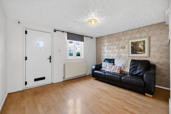 Living Room (2)