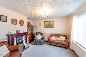 37, Chestnut Avenue, New Rossington, Doncaster DN11 0DF