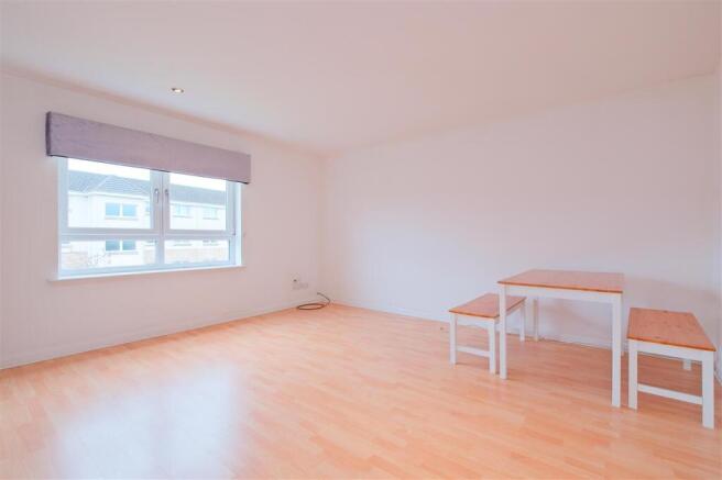 Living Room / Dining