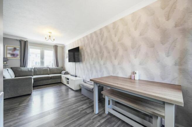 Living/dining room
