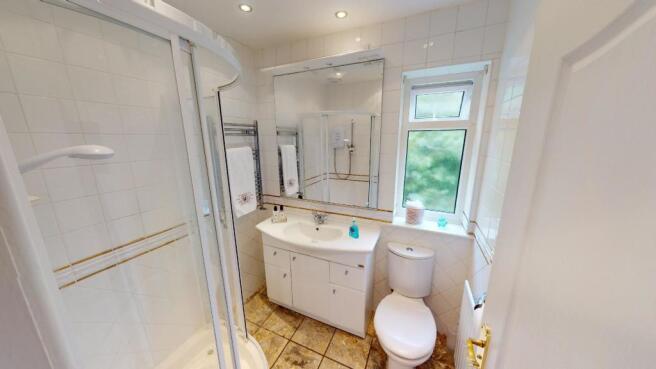 Higher Lane Shower Room