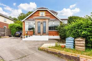 102, Lovedean Lane, Waterlooville PO8 9SN