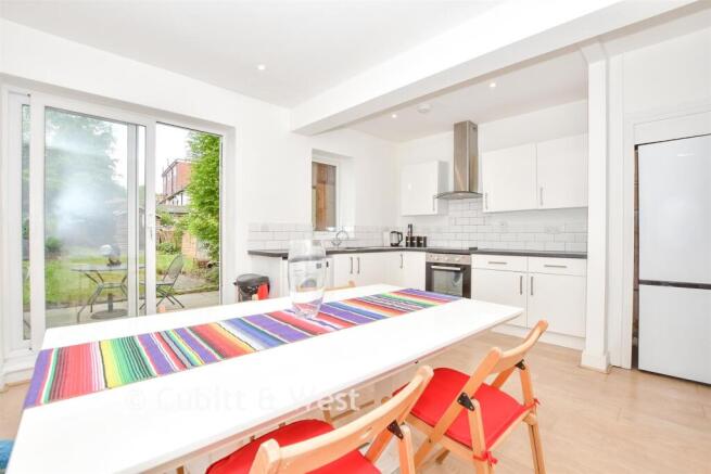2-bed semi-detached on Sutton Grove, Sutton, Surrey, £425,000