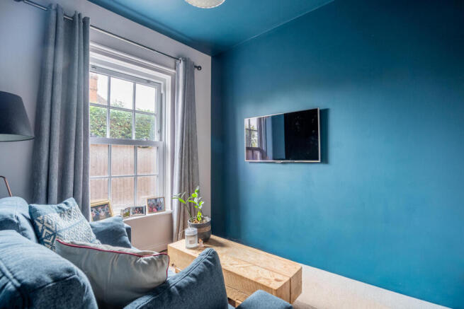 4 bed Detached for sale Image 11
