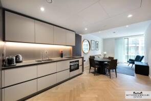 605, 11 Dawson House, Circus Road West, London SW11 8EN
