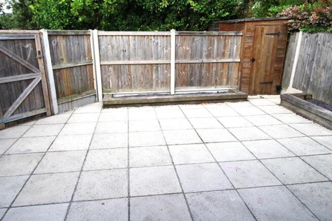 2A NORMAN RD COURTYARD.jpg