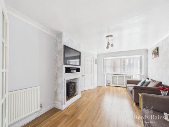 4 bed Detached for sale Image 10