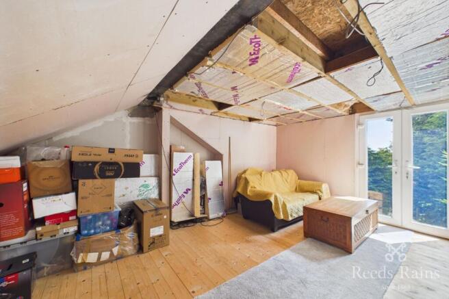 3 bed Semi-Detached for sale Image 6