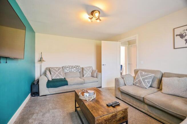 4 bed Detached for sale Image 4