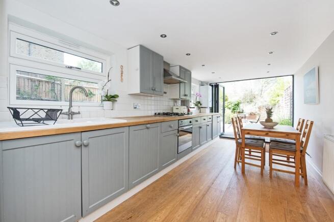 Kitchen/dining