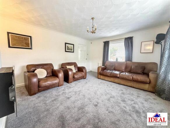 3 bed Semi-Detached for sale Image 7