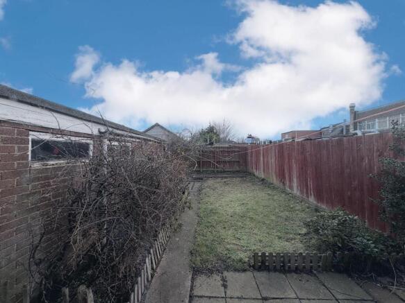 3 bed House for sale Image 11