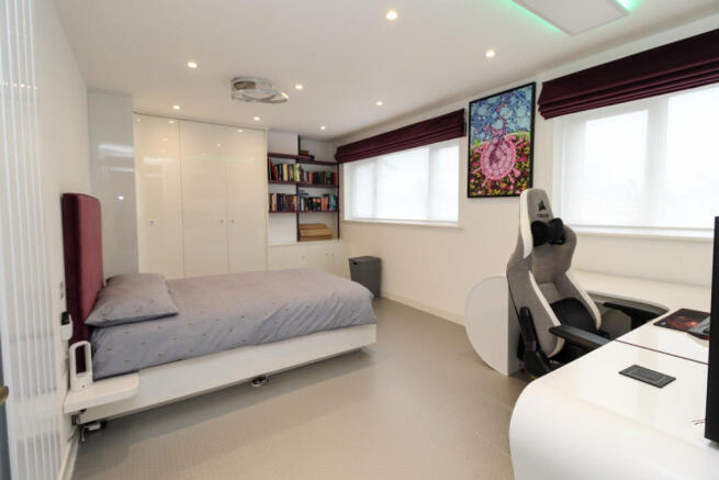 Photo 9