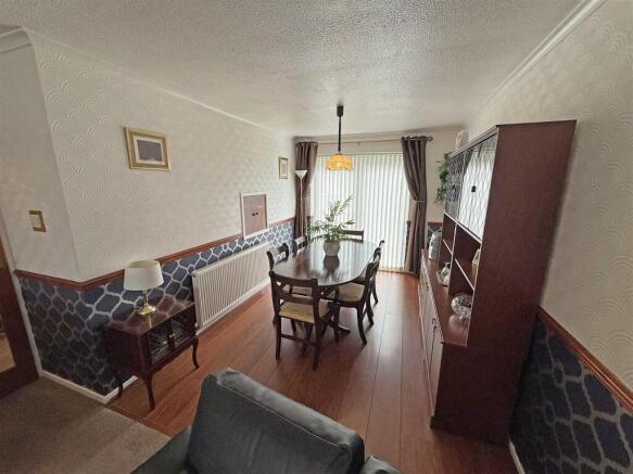 Dining room.jpg