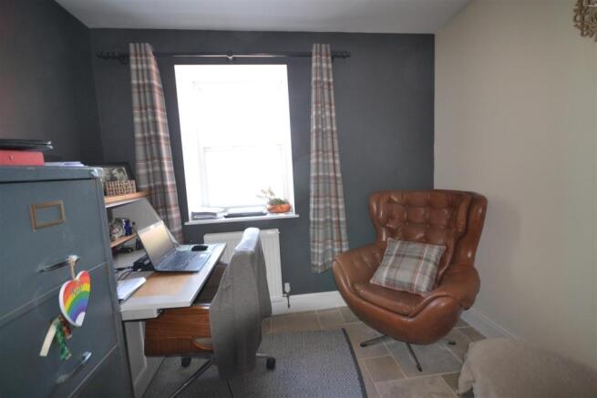 Study/Bedroom 5
