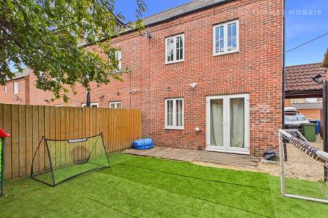 Chesterfield Way, Eynesbury, St. Neots, Cambridgeshire, PE19