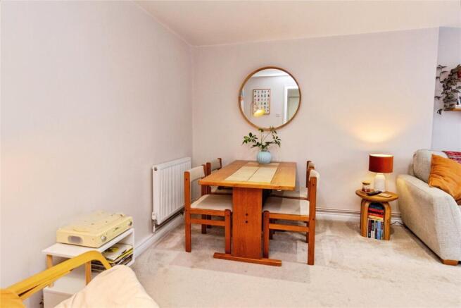 Pike Close, Stafford, Staffordshire, ST16 photo 4