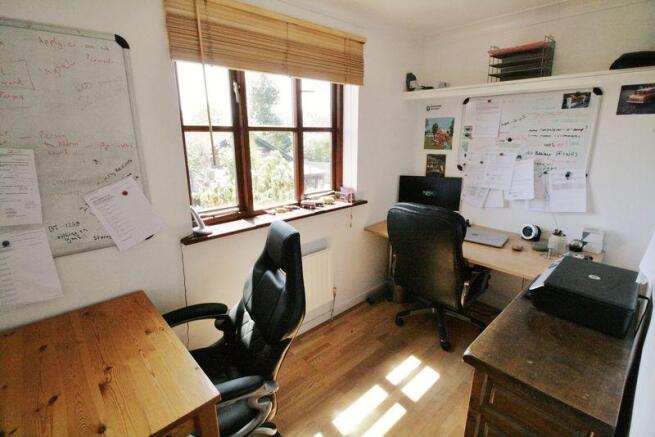 Bedroom 4/Office