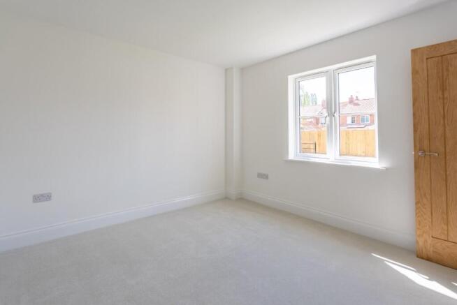 4 bed Detached for sale Image 8