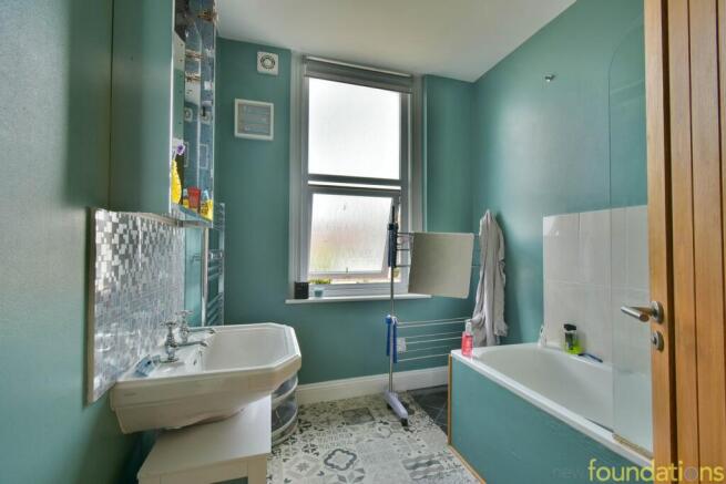 6 Station Road, Bexhill on Sea, TN40 photo 4
