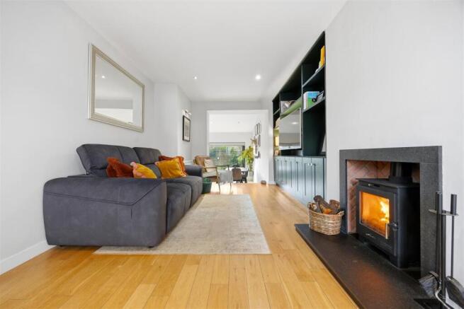 12-25_ARISAIG_DRIVE_BEARSDEN_012.jpg